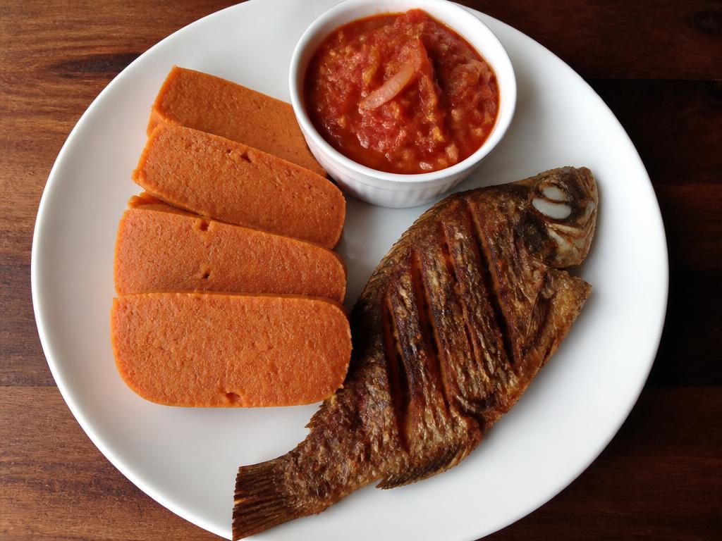 Amiwo with Fried Fish — Beninese